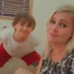 Meet your Posher, Aly